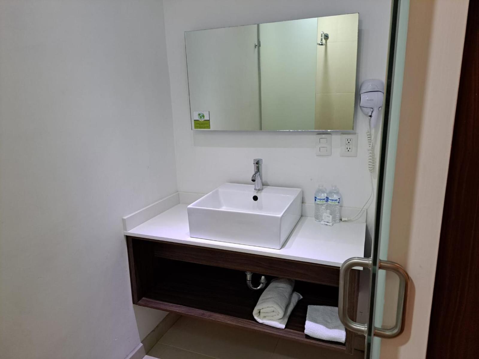 El Hotel Business Class - Zamora Centro Zewnętrze zdjęcie