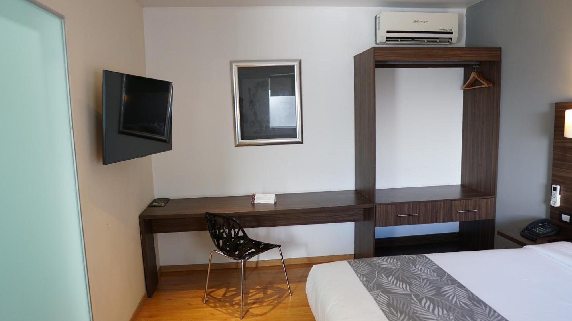 El Hotel Business Class - Zamora Centro Zewnętrze zdjęcie