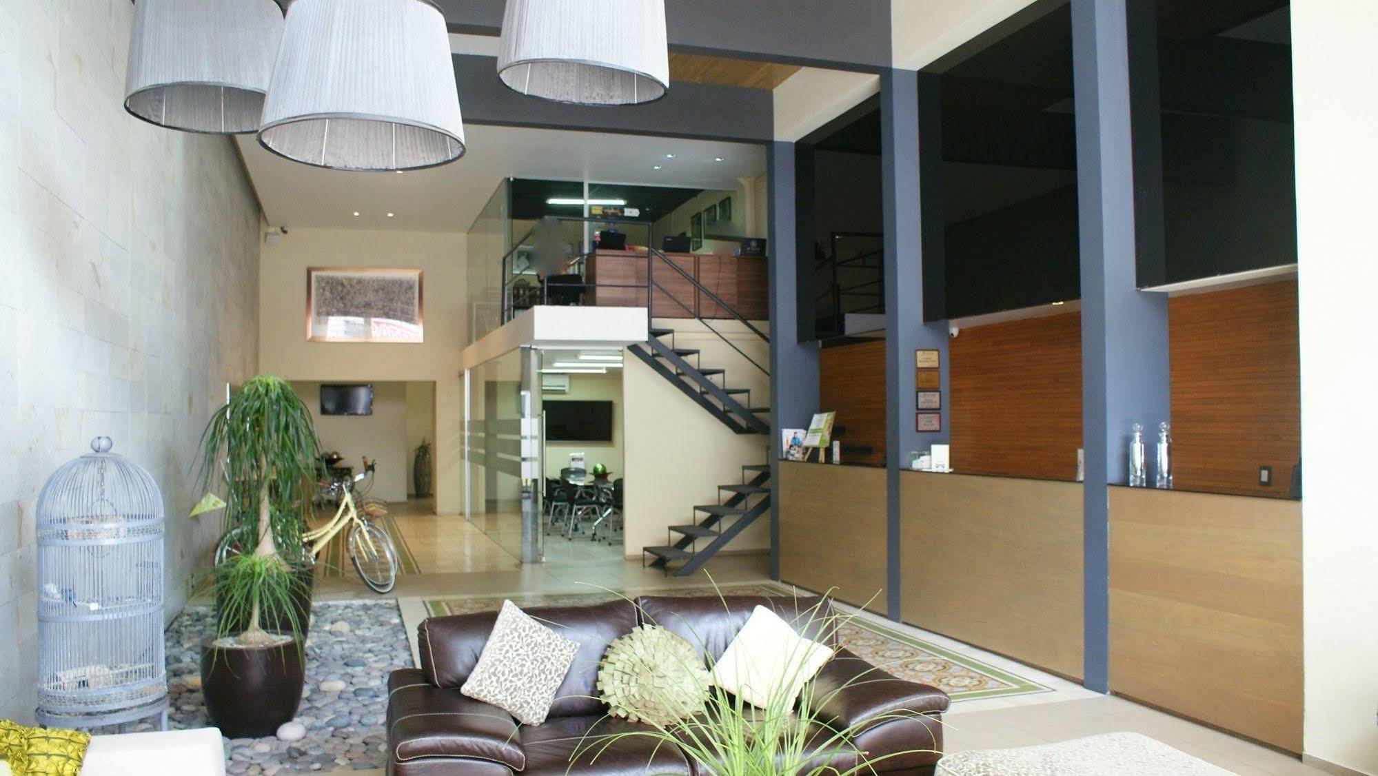 El Hotel Business Class - Zamora Centro Zewnętrze zdjęcie